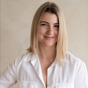 Meet your Posher, Justina